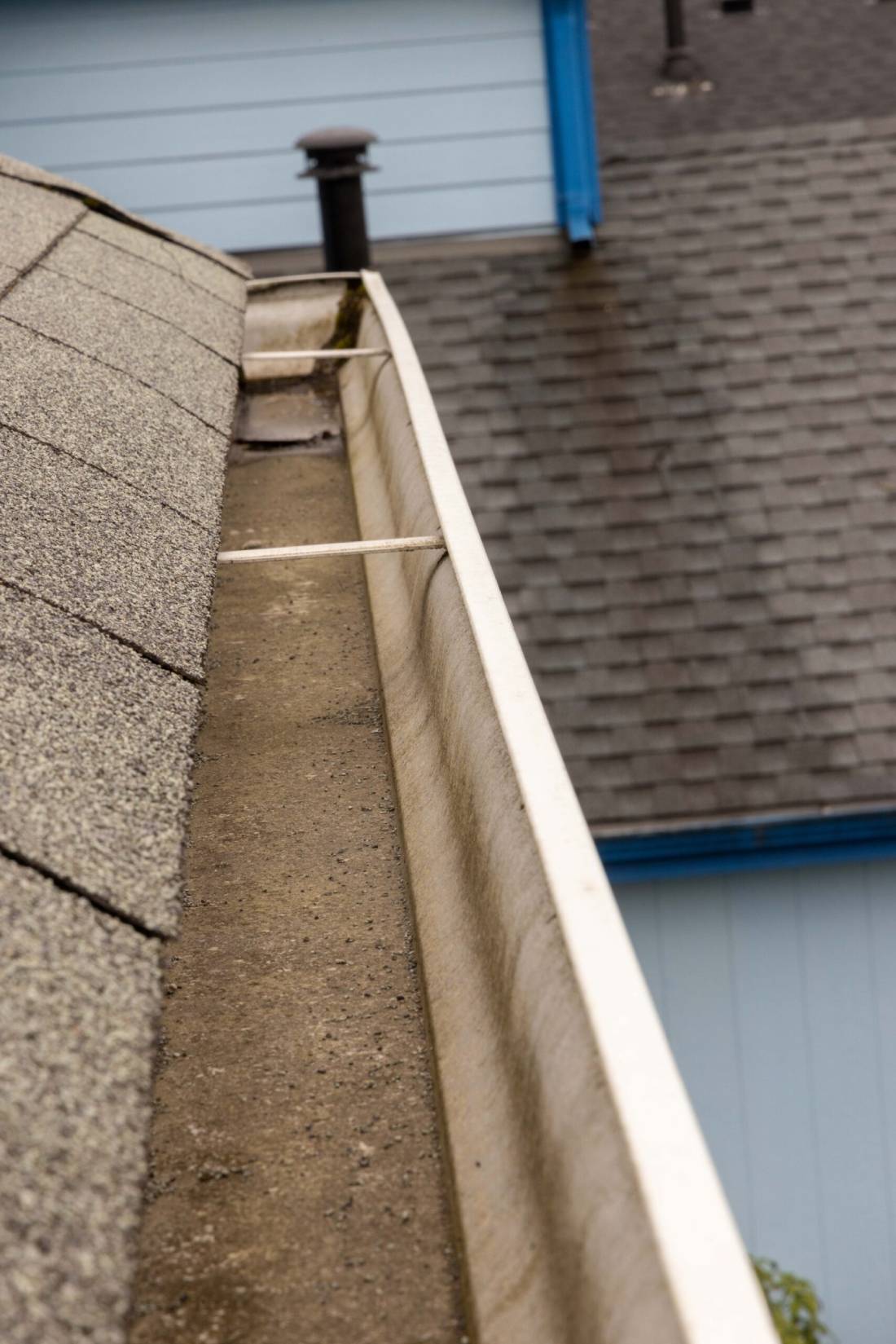 Gutter Cleaning and Repair Near Me