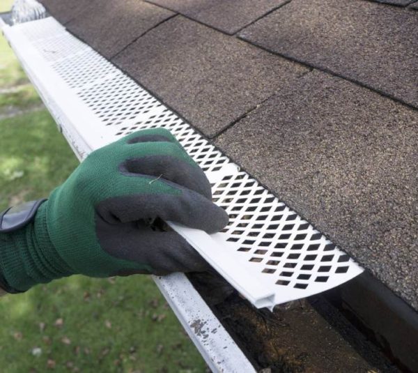 Residential Gutter Cleaning In Southington CT